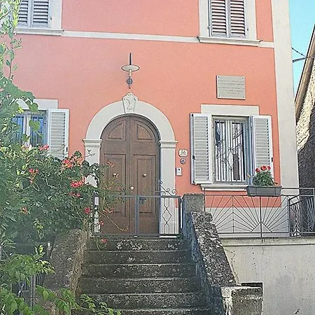 Lo Sghimbescio Bed and Breakfast 3*