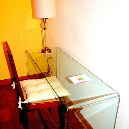 Bed and Breakfast Lo Sghimbescio 3*