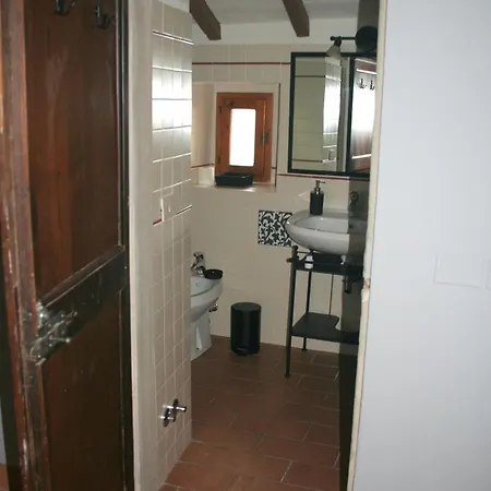 Lo Sghimbescio Bed and Breakfast